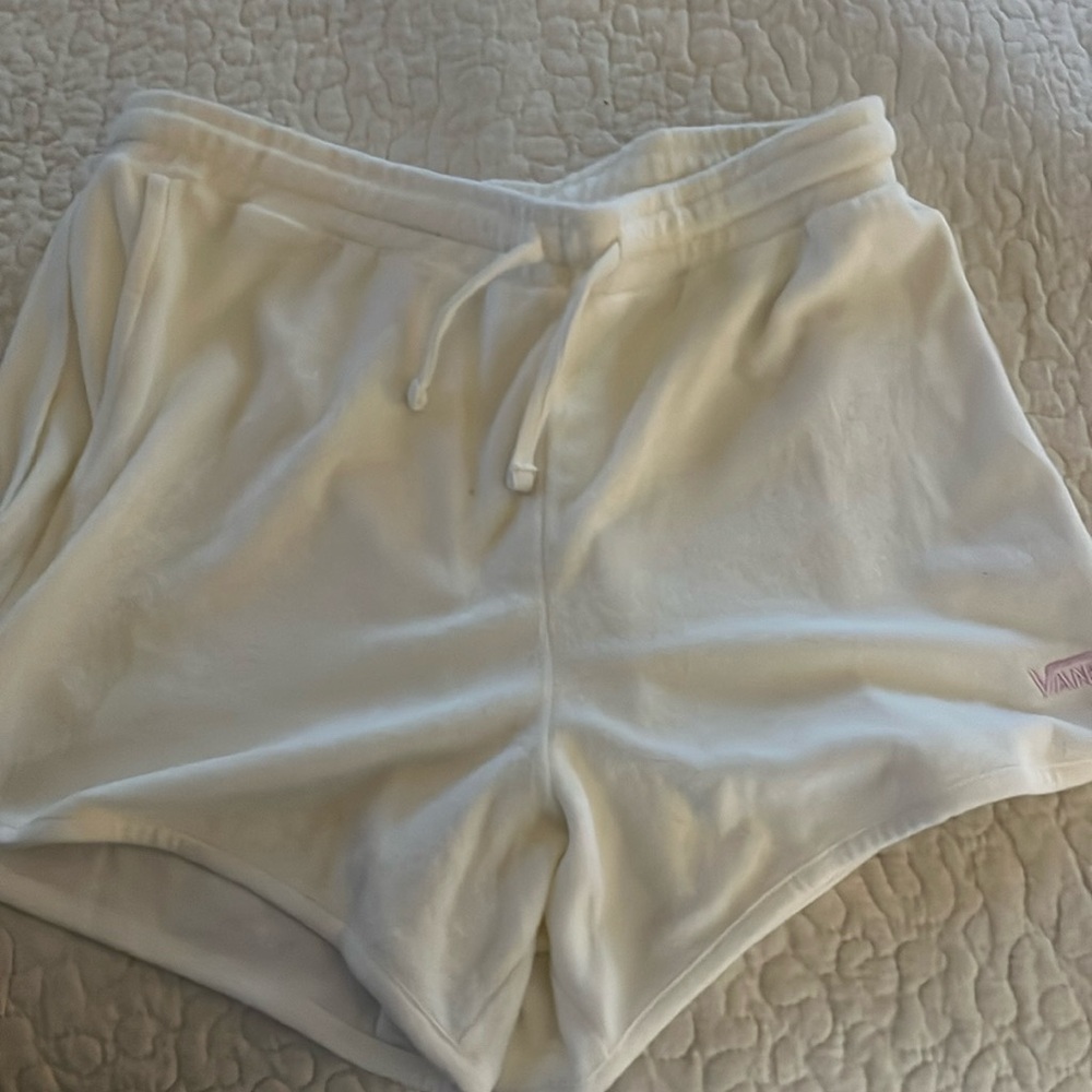 NWOT vans shorts